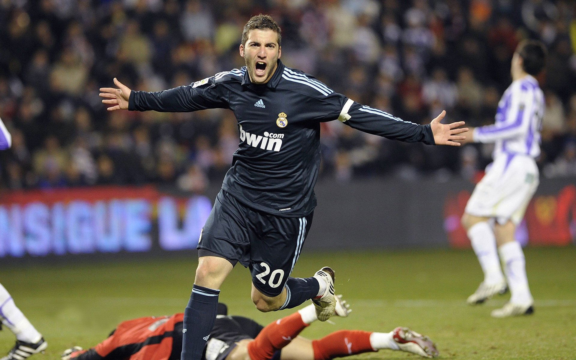 BBC：塞内加尔展现非洲足球在极端环境中的新高度，塞内加尔位于非洲最北端