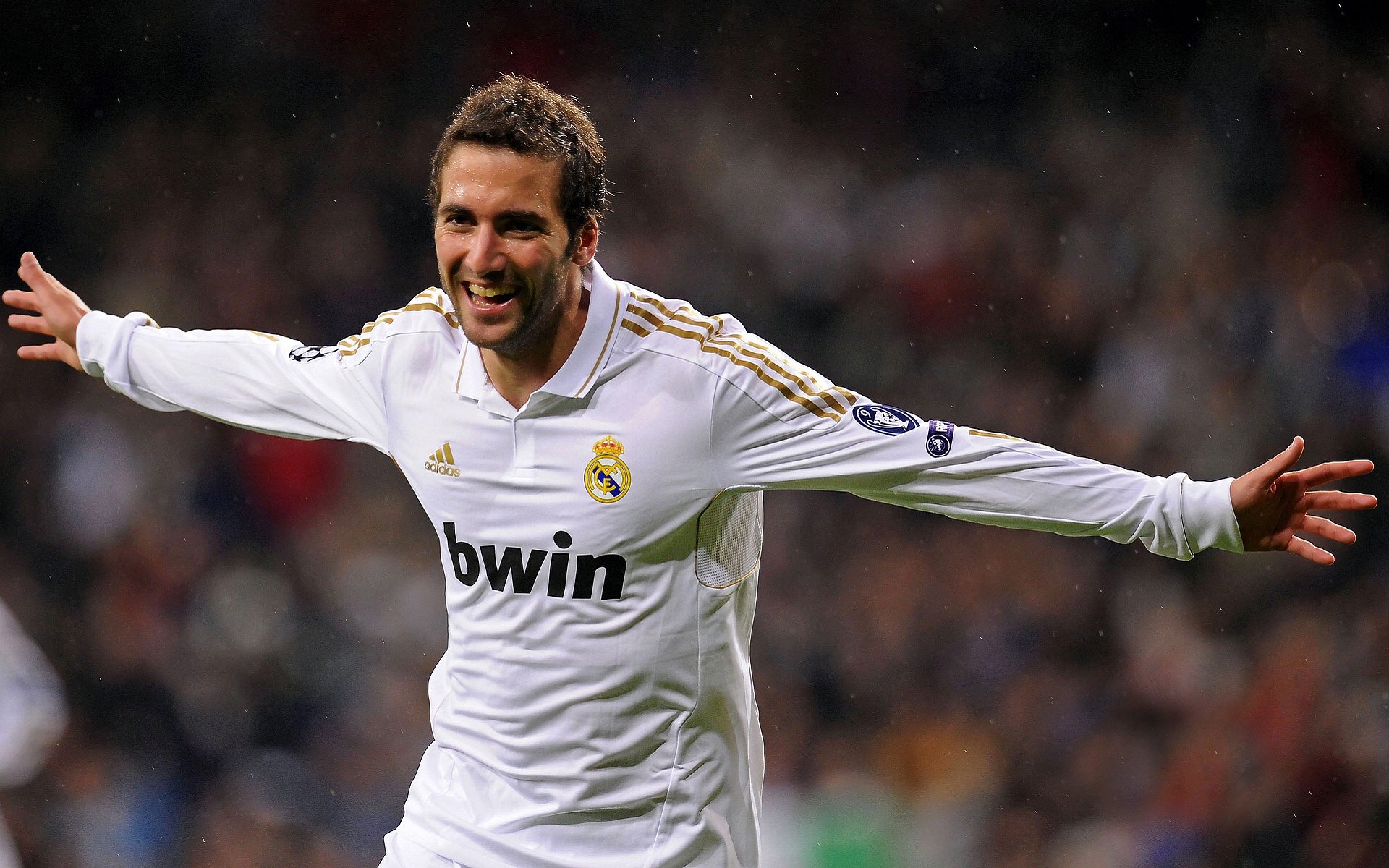 拜仁慕尼黑客场1-0战胜美因茨,积分榜上升,拜仁慕尼黑对战